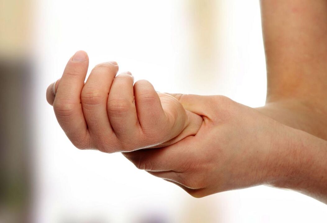 Les articulations des doigts font mal causes et traitement, comment traiter les maladies, que